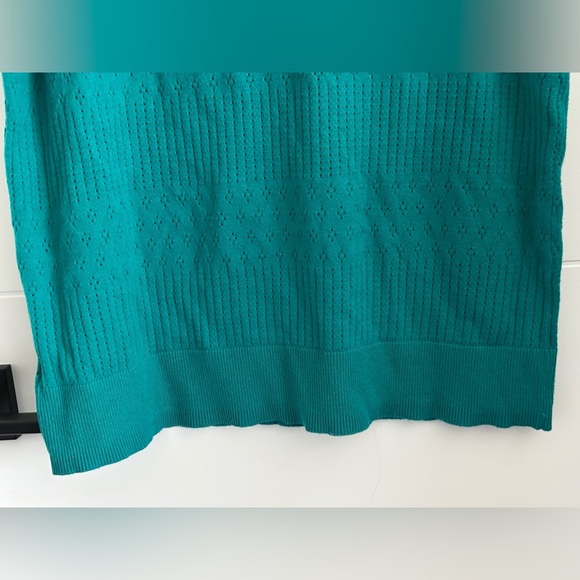 Torrid: Women’s Short Sleeve Knit Top- Size 1 - Picture 4 of 6